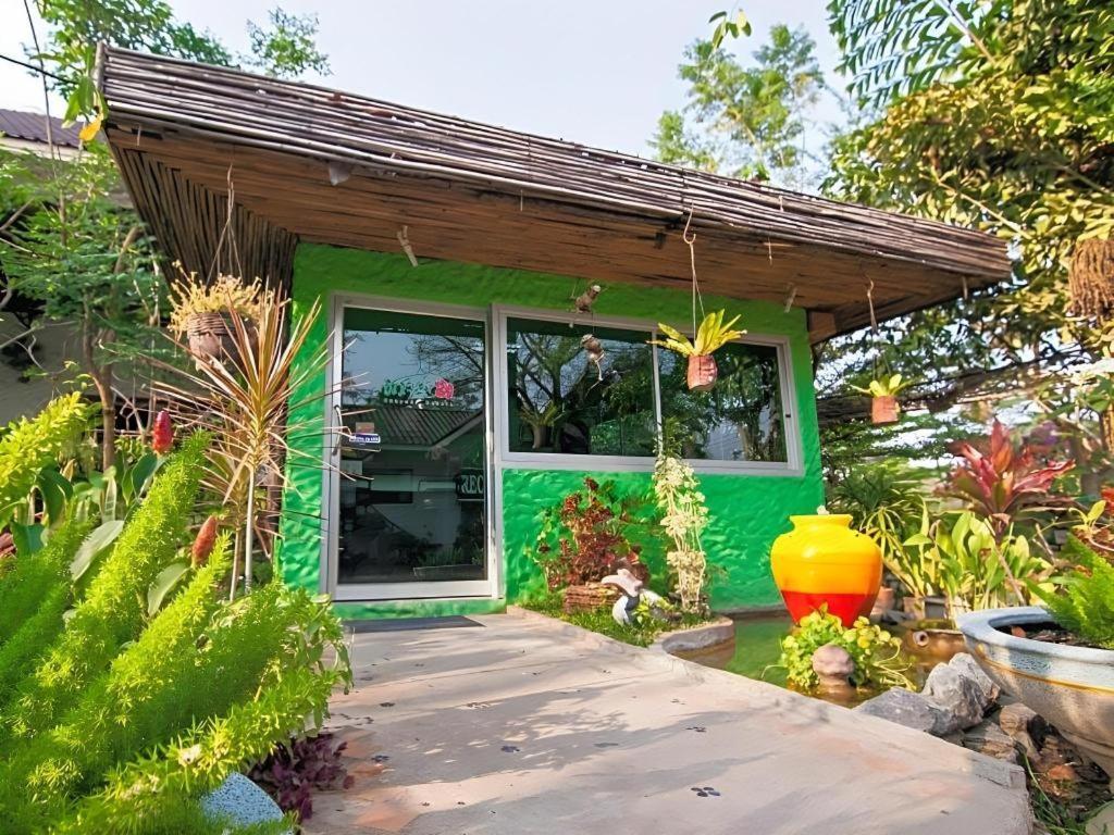 Chayada Garden House And Resort Hotel Nakhonratchasima Eksteriør bilde